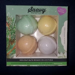 Saavy naturals bathbombs